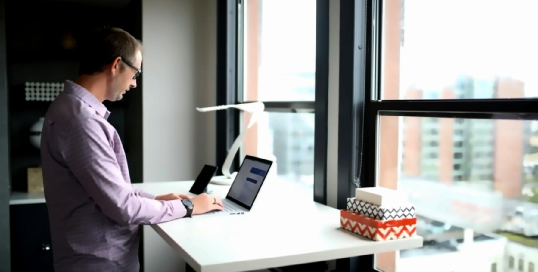 Centre de formation moderne avec espaces collaboratifs